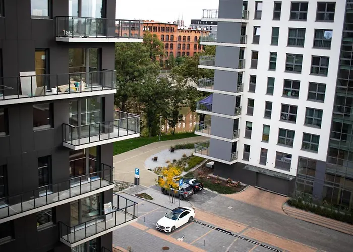 Urban Space 80 - Free Parking Breslau